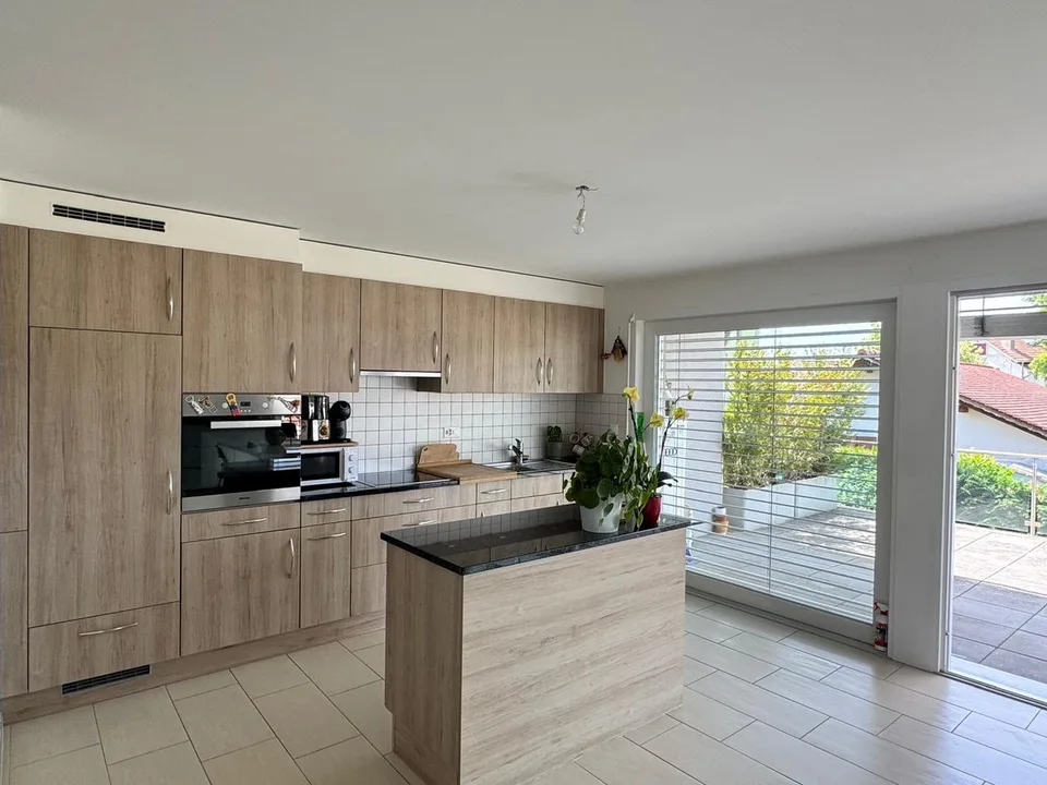 Moderne 3.5-Zimmer-Wohnung in Yverdon-les-Bains + Tiefgaragenstellplatz