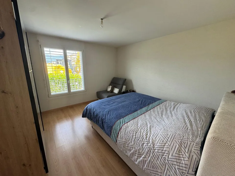 Moderne 3.5-Zimmer-Wohnung in Yverdon-les-Bains + Tiefgaragenstellplatz