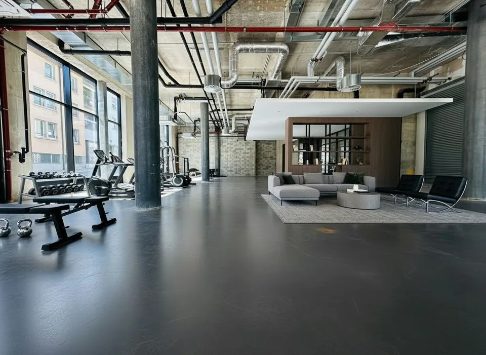 Zu vermieten - Neue Verkaufsfläche von 246 m² im Herzen von Rolle - Rue du Temple – Foto 3 von 9