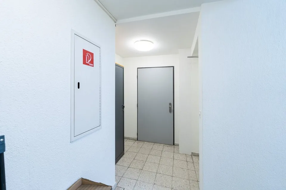 Piccola superficie ufficio nel centro di Oberwil
