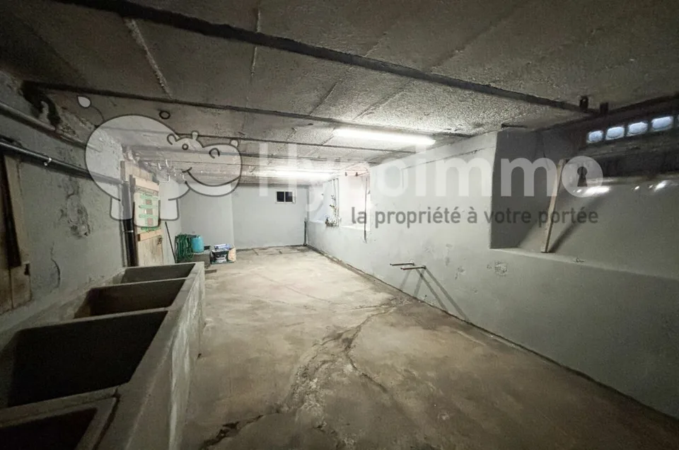 Local de stockage au sous-sol