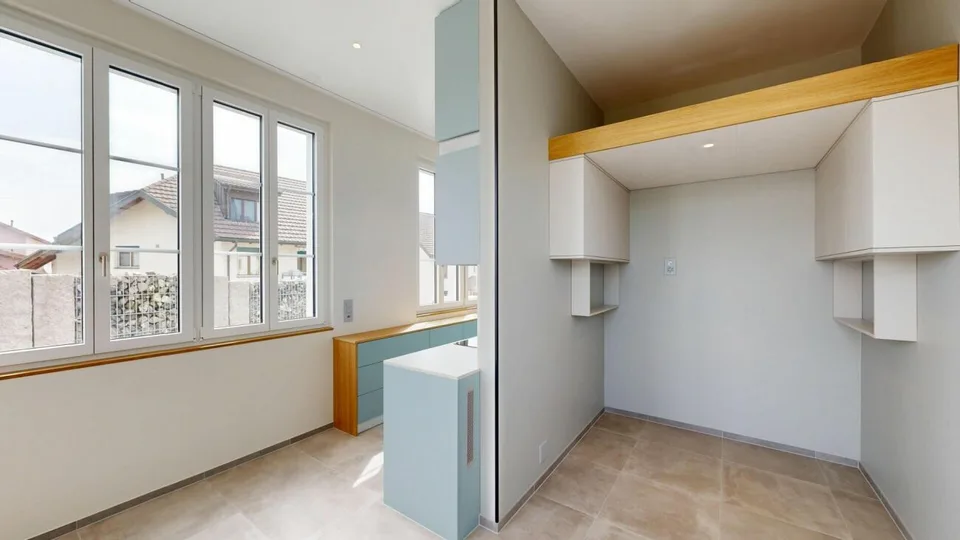 Erstvermietung: Charmantes, frisch renoviertes Tiny House mit privatem Garten in Boswil