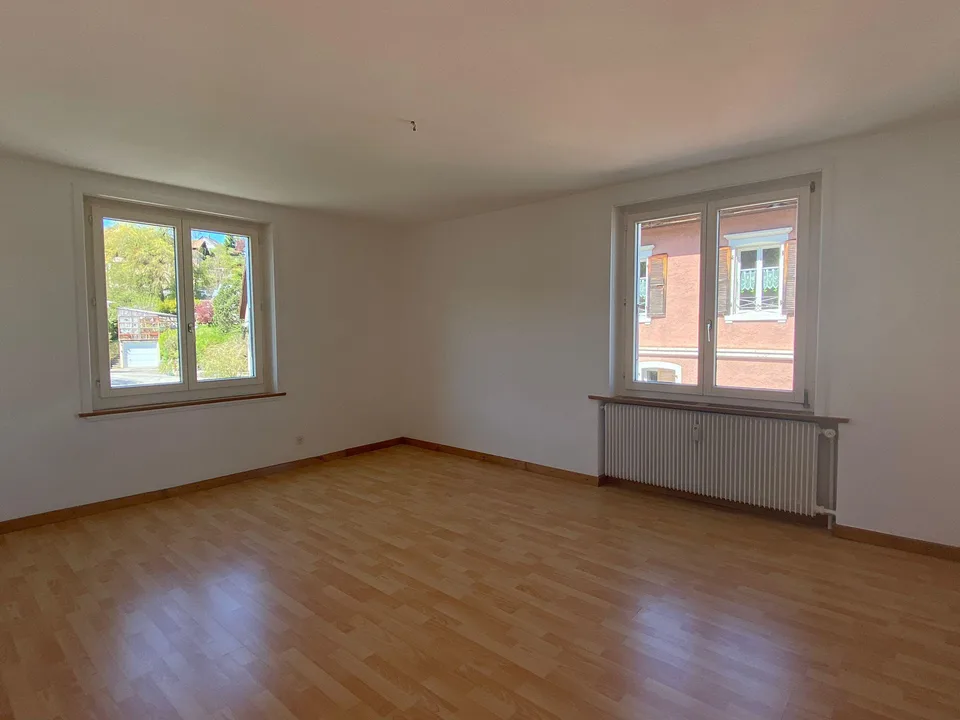 Neue Gelegenheit! Schönes 4-Zimmer-Apartment im Herzen von Tavannes