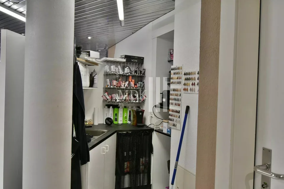 Grand local commercial au centre-ville