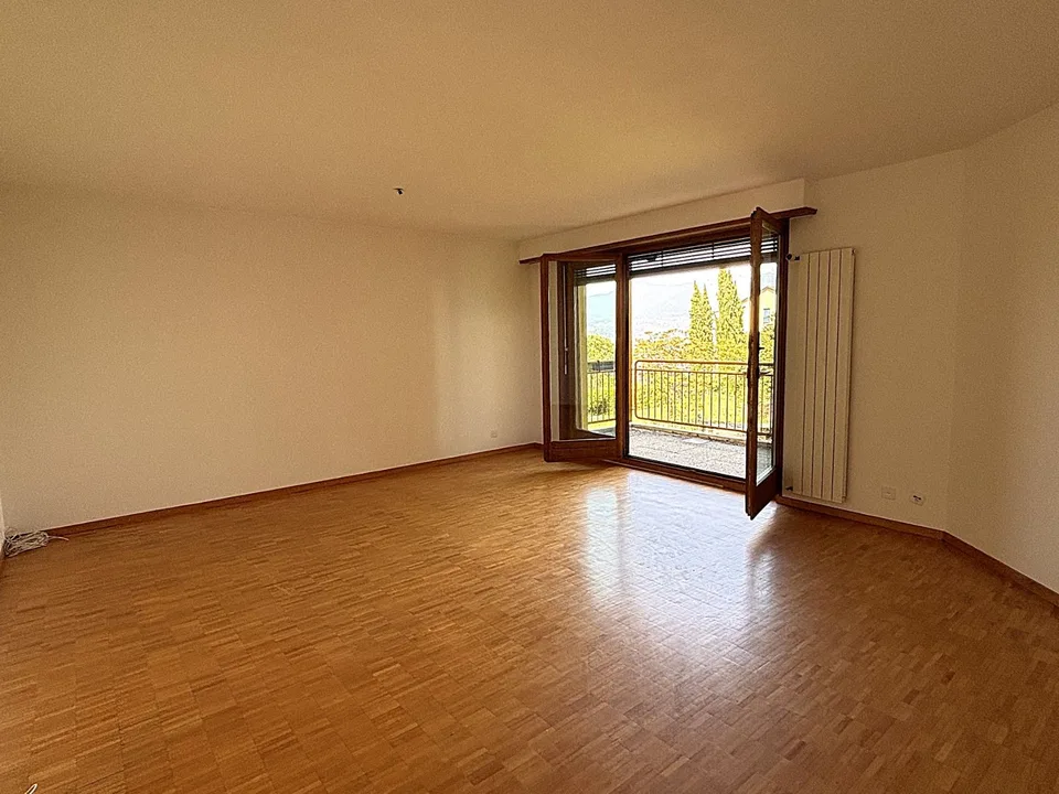 Spacieux appartement de 4.5 pièces avec vue sur le lac Léman