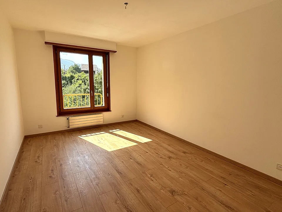 Geräumige 4,5-Zimmer-Wohnung mit Blick auf den Genfersee