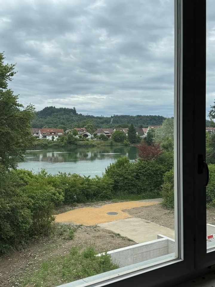 Attraktive Gewerbefläche im Industriegebiet - direkt am Rhein