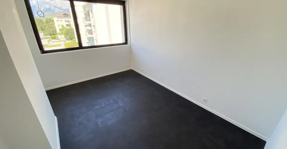 Bureau 3.5 pièces