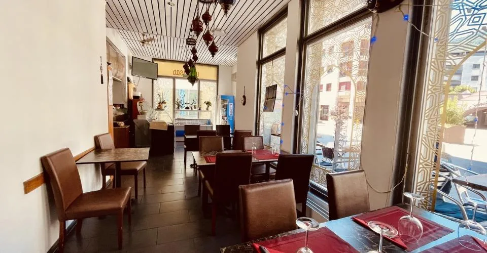 Restaurant 1 piece
