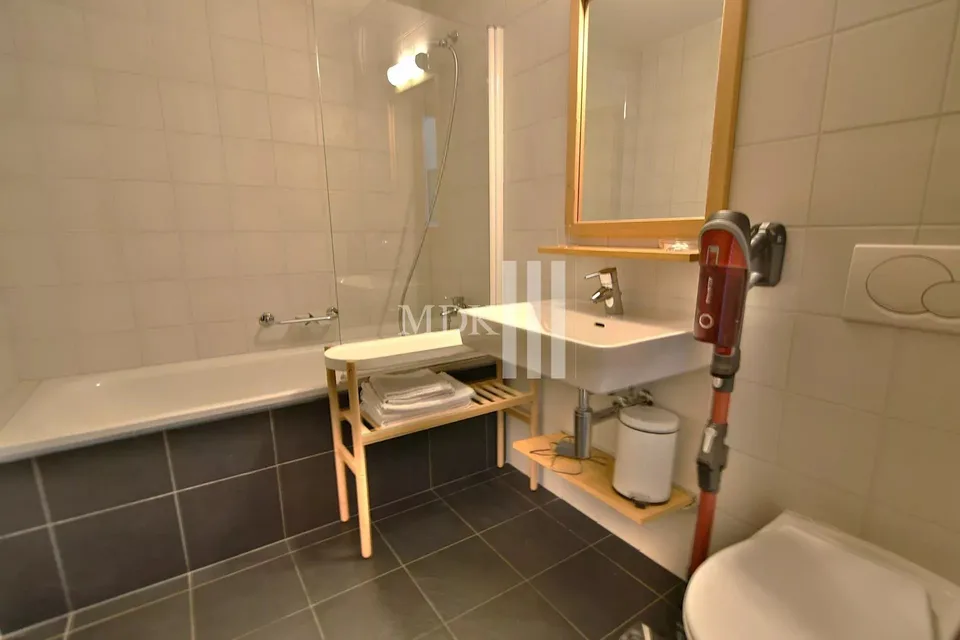 Furnished apartment for rent year-round!