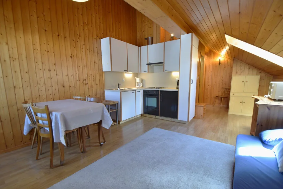 Appartement de 2.5 pièces à louer à l'année meublé
