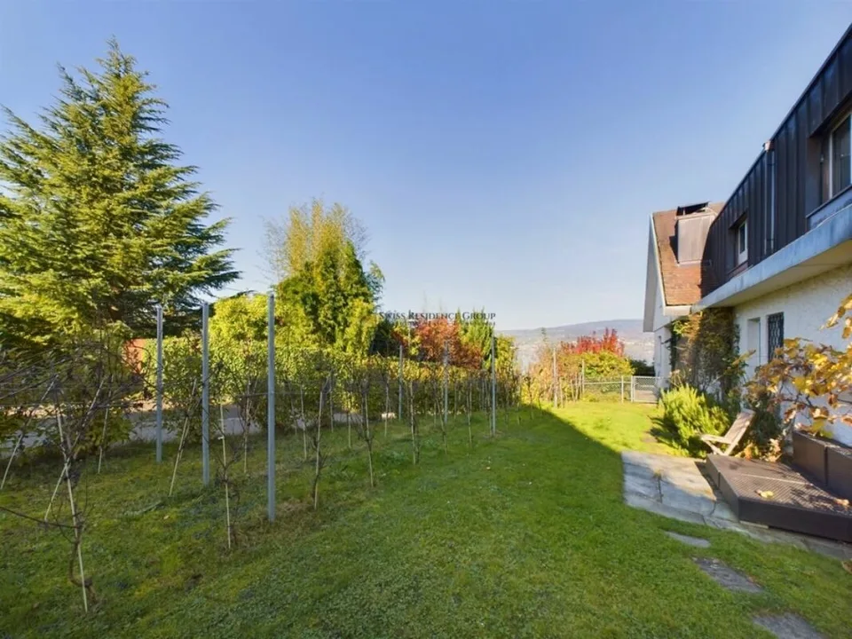 Villa esclusiva con vista lago, piscina e molta privacy