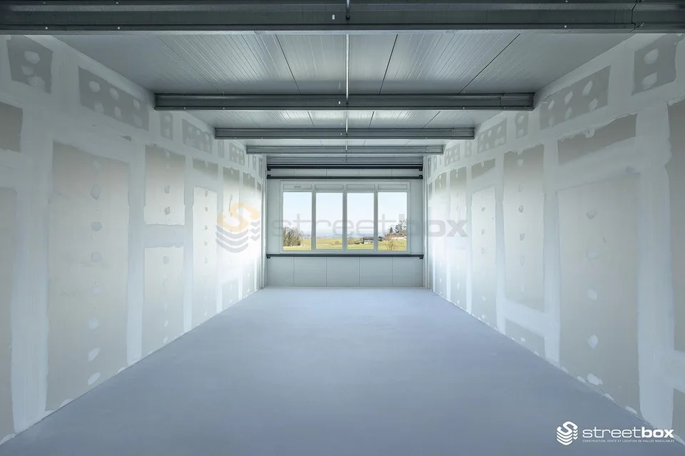 Streetbox di 115 m2 molto ben posizionato! Box n°43