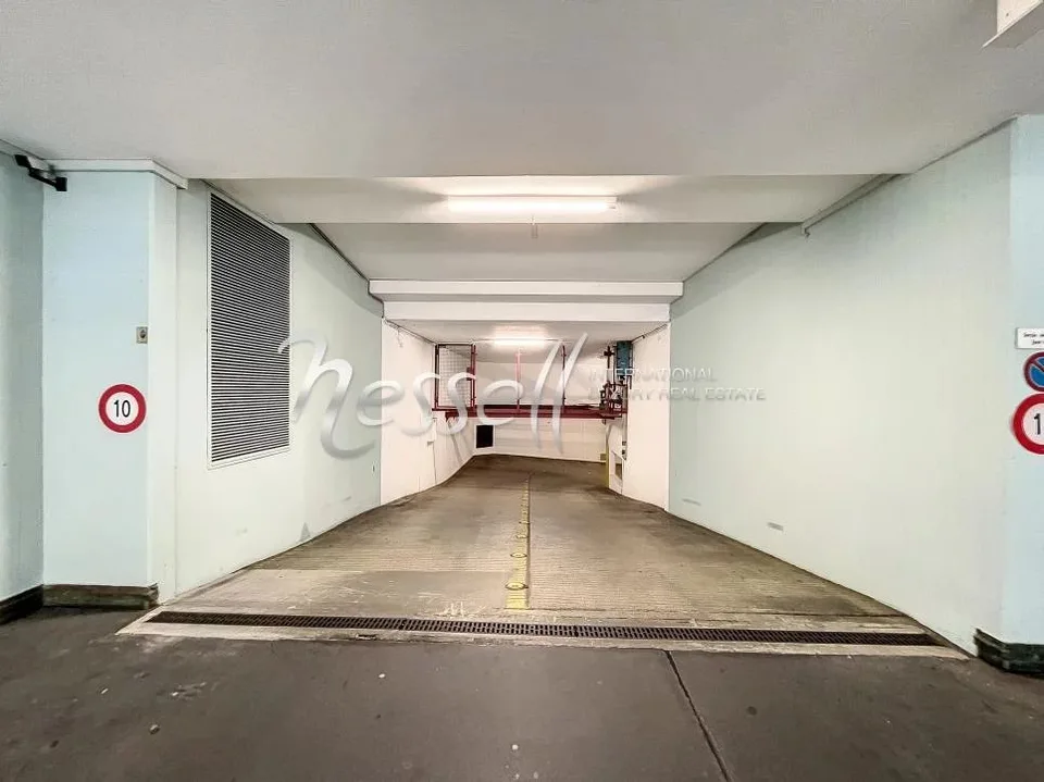 Underground parking in Eaux-Vives