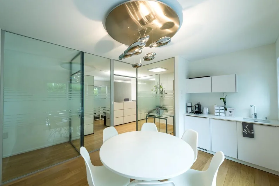Bureaux haut de gamme avec terrasse et jardin privé