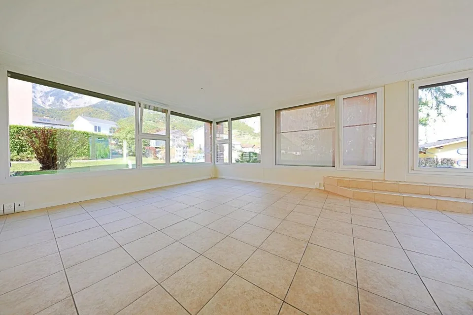 Wohnung 4.5 Zimmer im Erdgeschoss