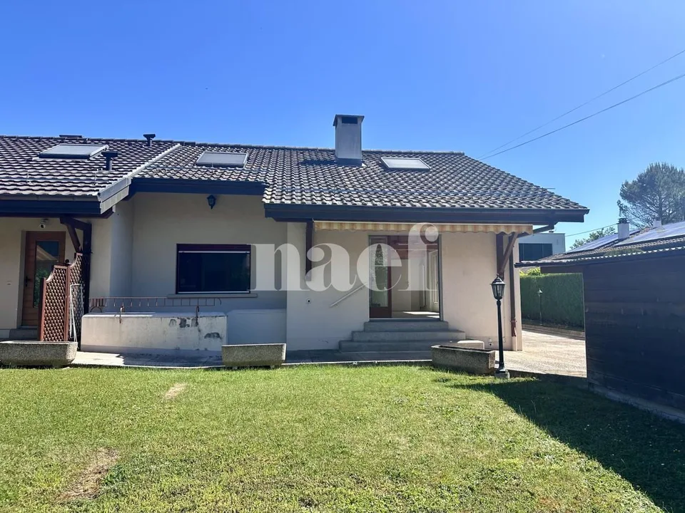 Charmantes Doppelhaus mit 4,5 Zimmern in Aïre mit Garten und Terrasse – Foto 7 von 12