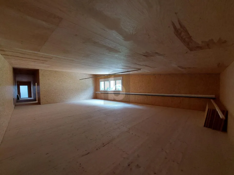 SPAZI COMMERCIALI FLESSIBILI E MODERNI