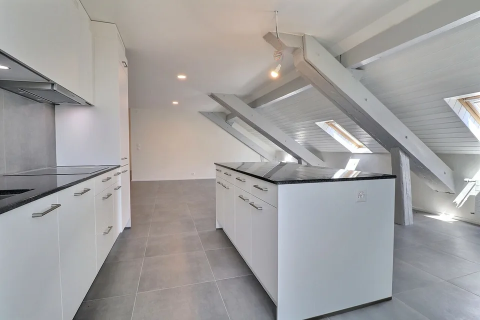 Wunderschöne 3.5 Zimmerwohnung komplett renoviert im Stadtzentrum