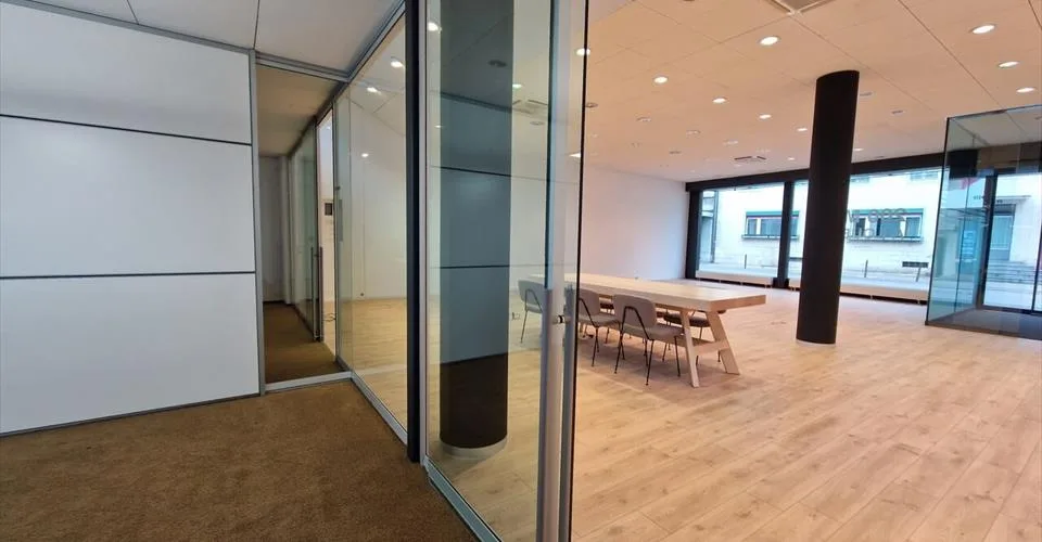 Commerce 4.5 pièces