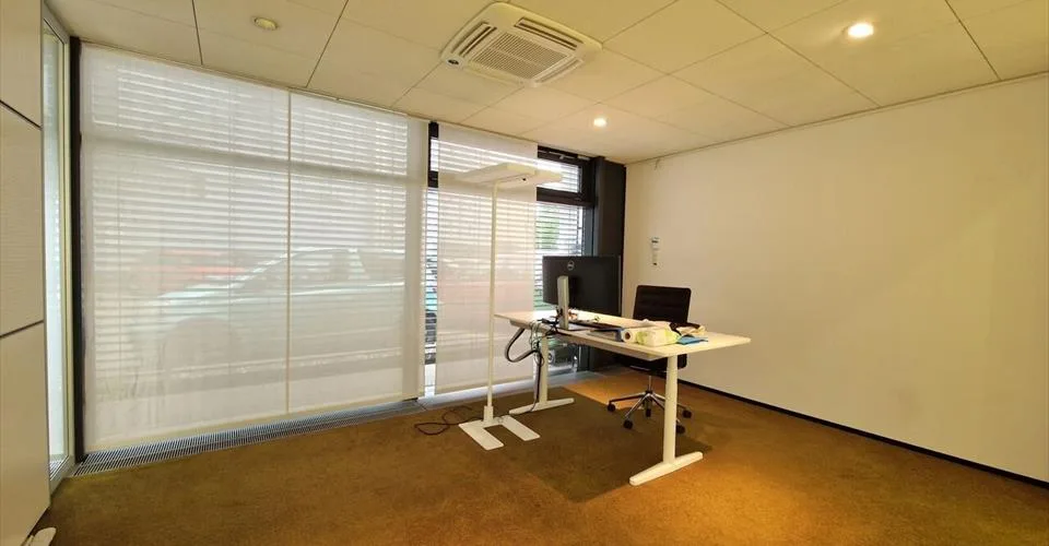 Commerce 4.5 rooms