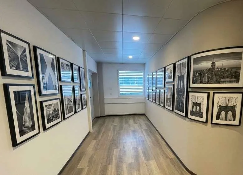 Nous louons un espace commercial rénové à Manno