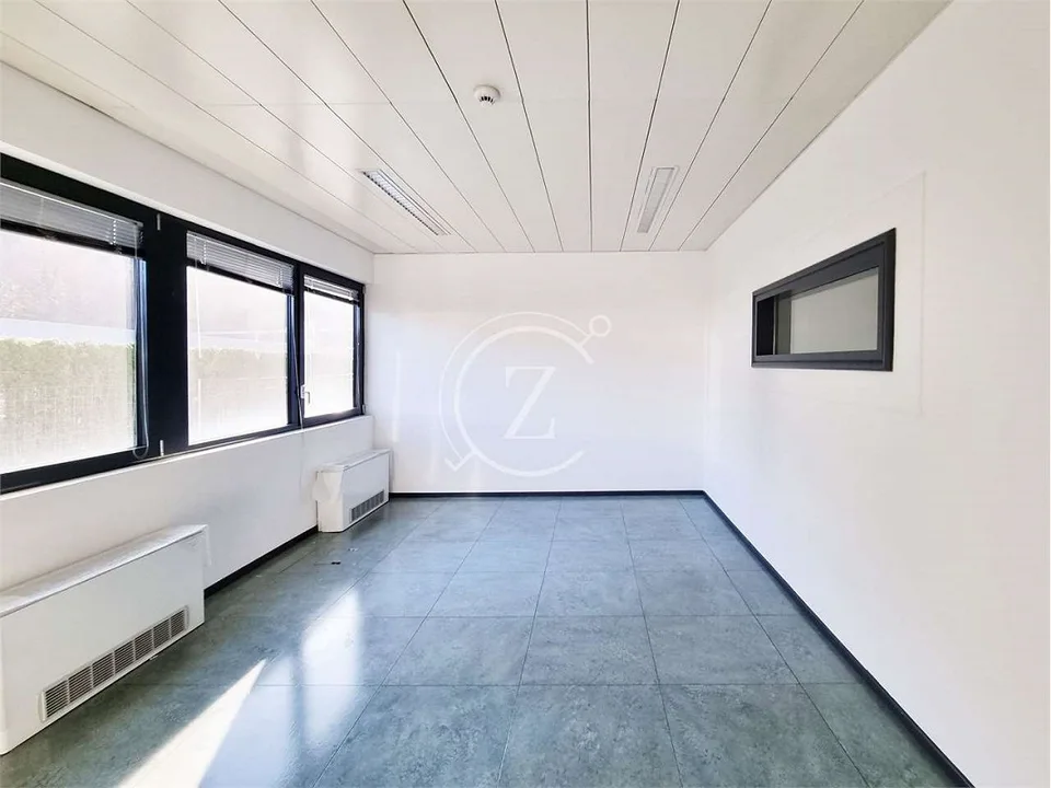 Nous louons un espace administratif de 272,25 m²
