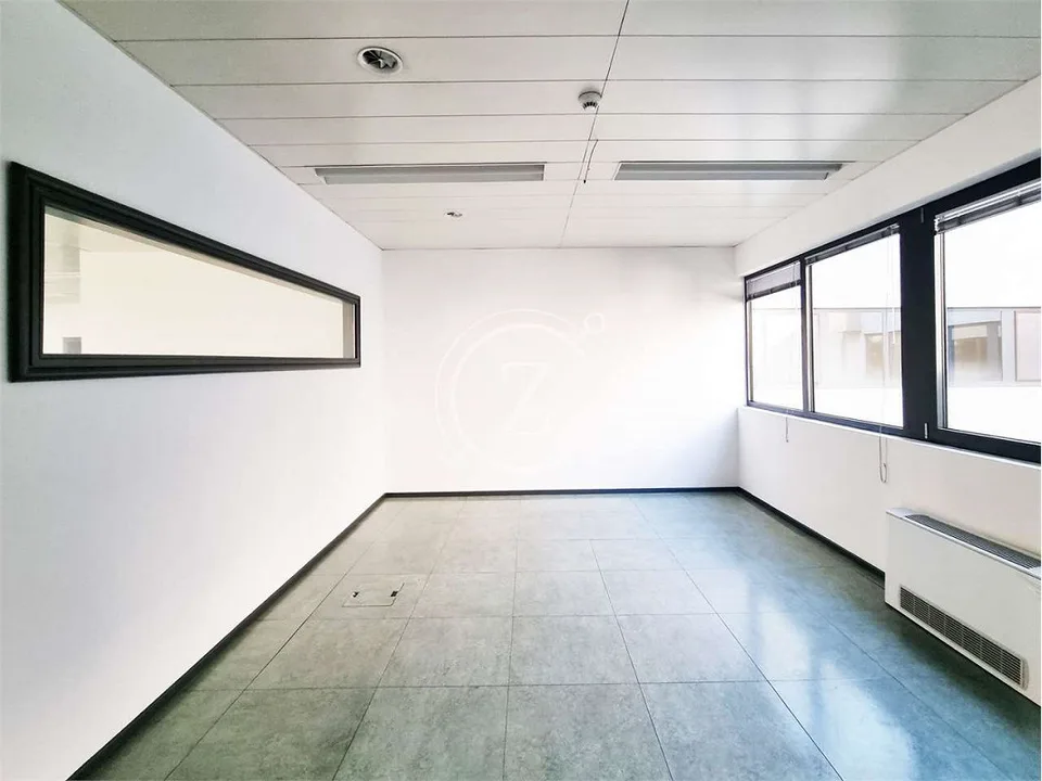 Nous louons un espace administratif de 272,25 m²