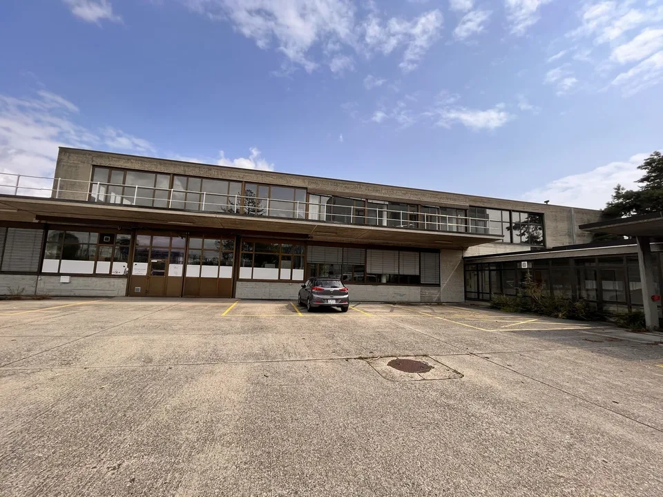 Espace de dépôt 1'000m2 - contrats de location flexibles