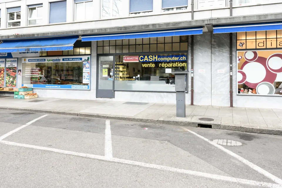 Arco commerciale vicino alla stazione Cornavin
