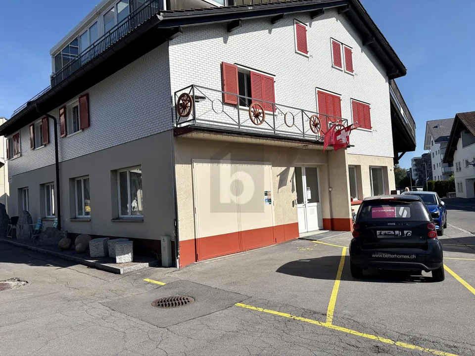 FRISCH RENOVIERT, GROSSZÜGIG &amp; VIELSEITIG NUTZBAR