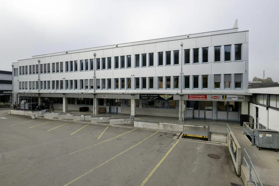 Spazio commerciale direttamente alla rampa di carico