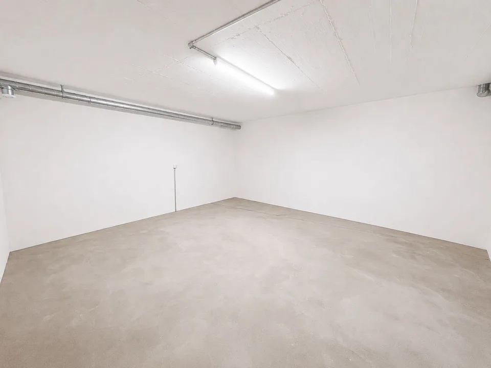 Lagerfläche als Magazin mit Toilette an zentraler Lage in Stetten zu vermieten!