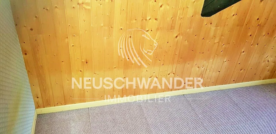Zimmer/Lagerraum im Dachgeschoss in Malleray zu vermieten