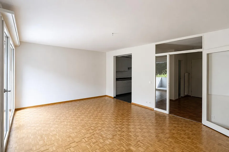 Vivre dans le vert à Binningen - Appartement en duplex de 4,5 pièces avec caractère de maison – photo 6 sur 13