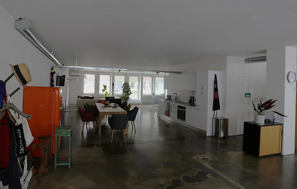 Espace de bureau représentatif près de la place Aeschen d'environ 347 m²