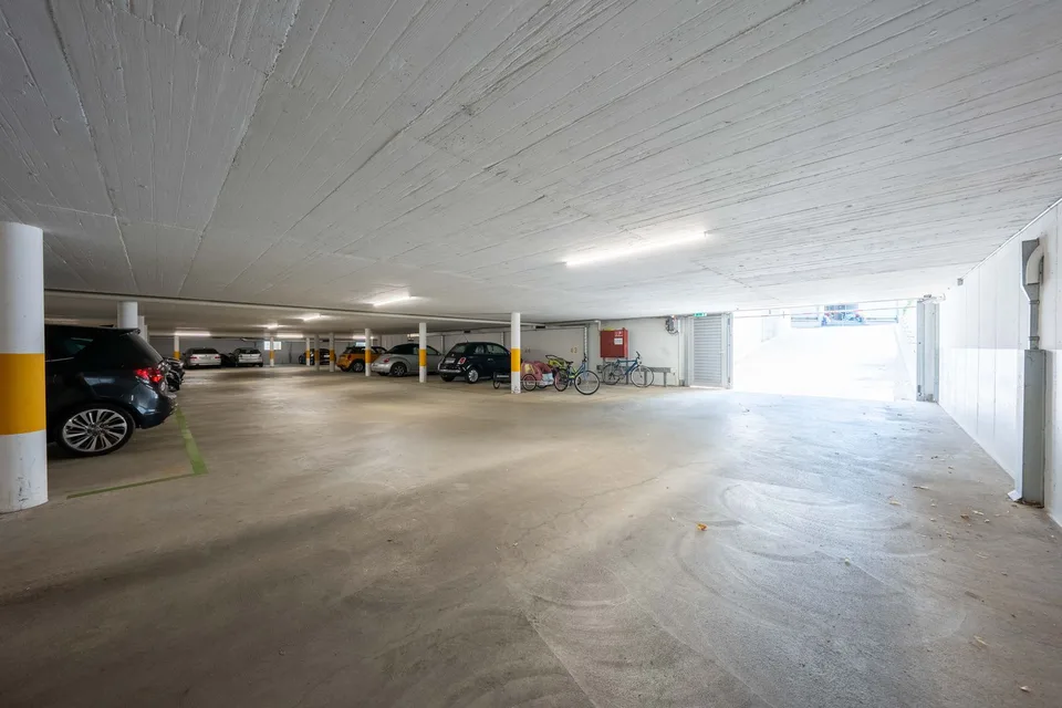 Place de parking souterrain