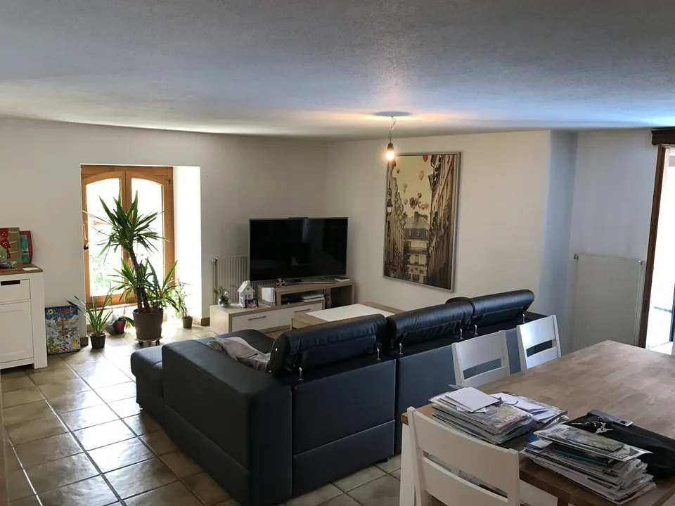 4,5-Zimmer-Wohnung im 1. Stock in Berlincourt zu vermieten – Foto 7 von 12