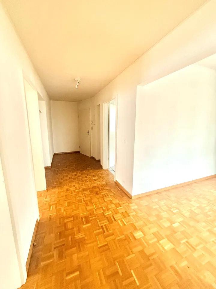 3.5-Zimmer-Wohnung mit Balkon
