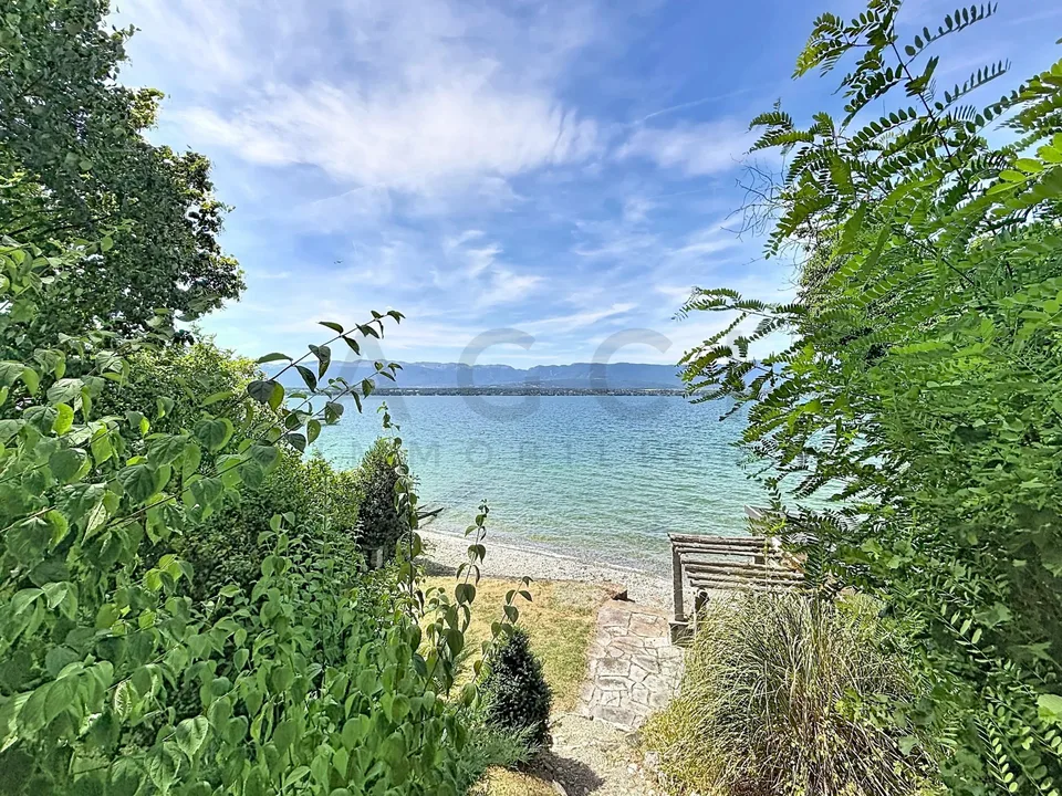 Magnifique villa avec vue panoramique et accès privé au lac – Anières (Genève)