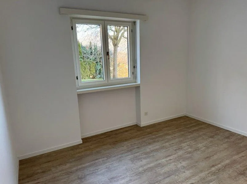 Leben im Grünen mit Stil – geräumiges 4.5-Zimmer-Wohnung mit Garten