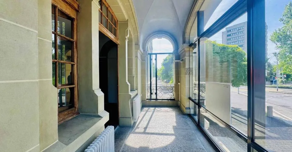 Immeuble commercial de prestige à louer