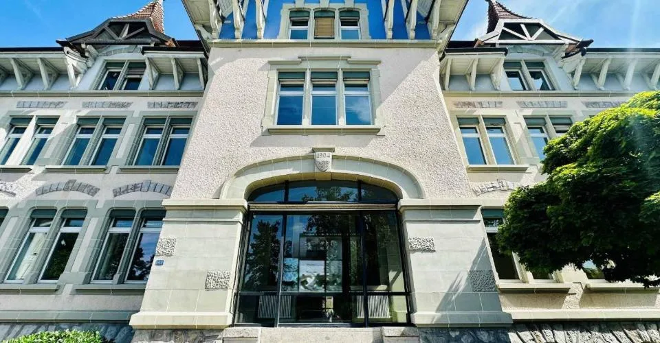 Immeuble commercial de prestige à louer