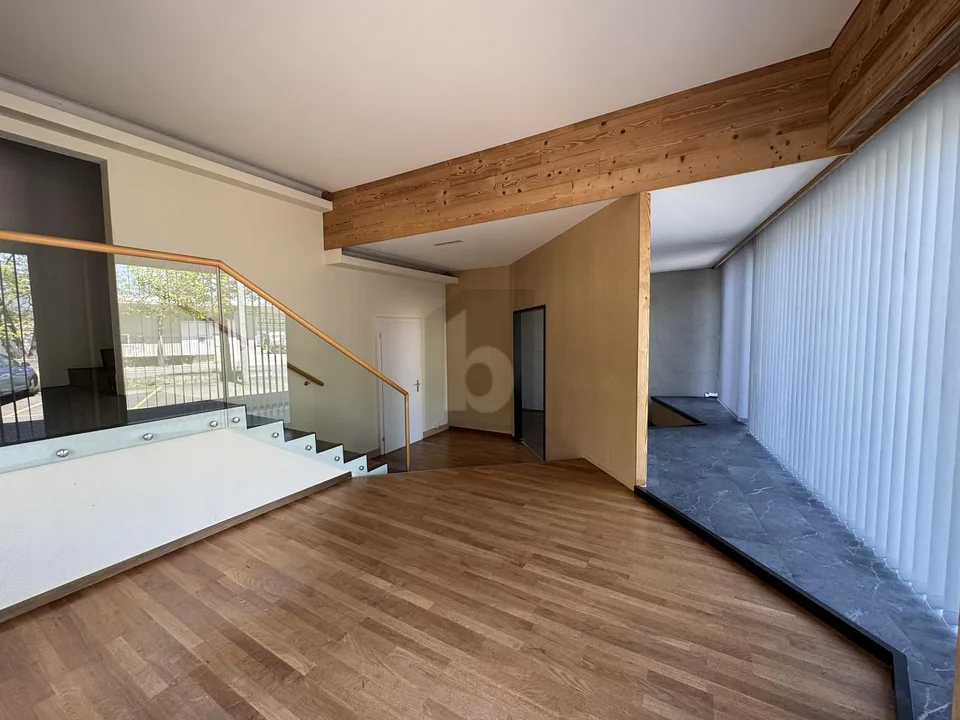 VISIBLE, MODERNE &amp; IDÉALEMENT ACCESSIBLE
