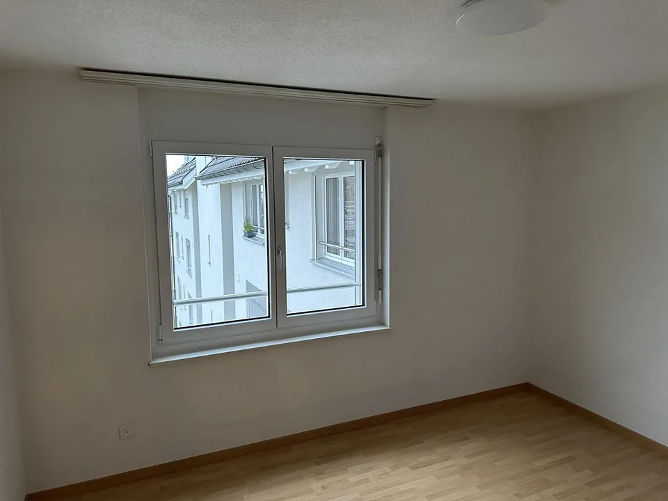 Zentral gelegene 4.5-Zimmer-Wohnung zu vermieten