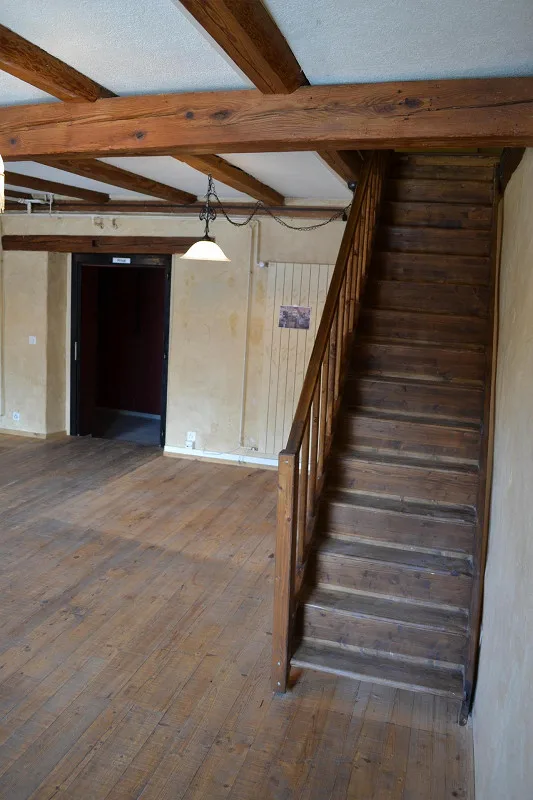 Affascinante locale gastronomico in affitto a Root LU