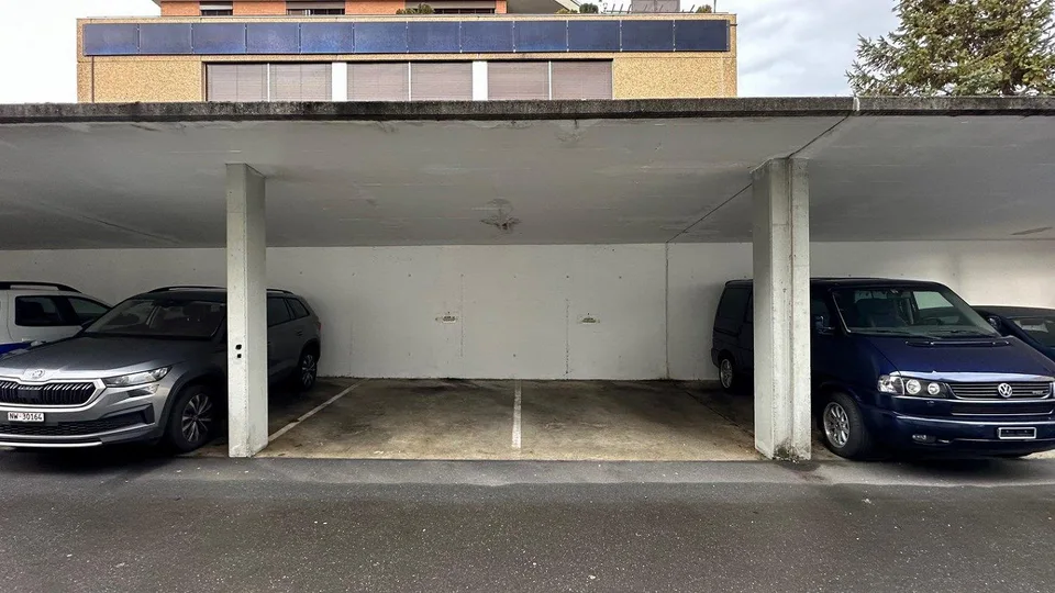 Gedeckter Unterstand in Stans zu vermieten