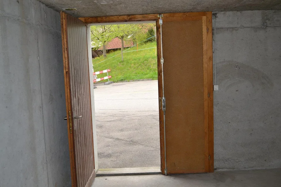 Vielseitiger Lager- und Gewerberaum in Hasle LU