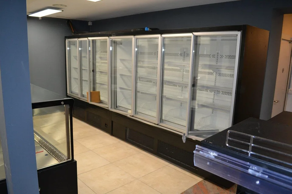Moderne Geschäftsfläche im Zentrum von Altdorf zu vermieten – Foto 7 von 13