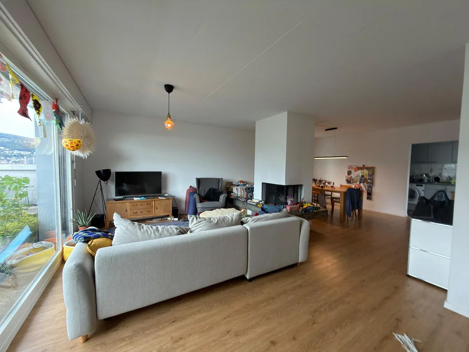 Grosszügige 4,5-Zimmer-Attikawohnung mit weitläufiger Panoramaterrasse